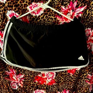 Adidas mini skirt for golf and tennis black-and-white